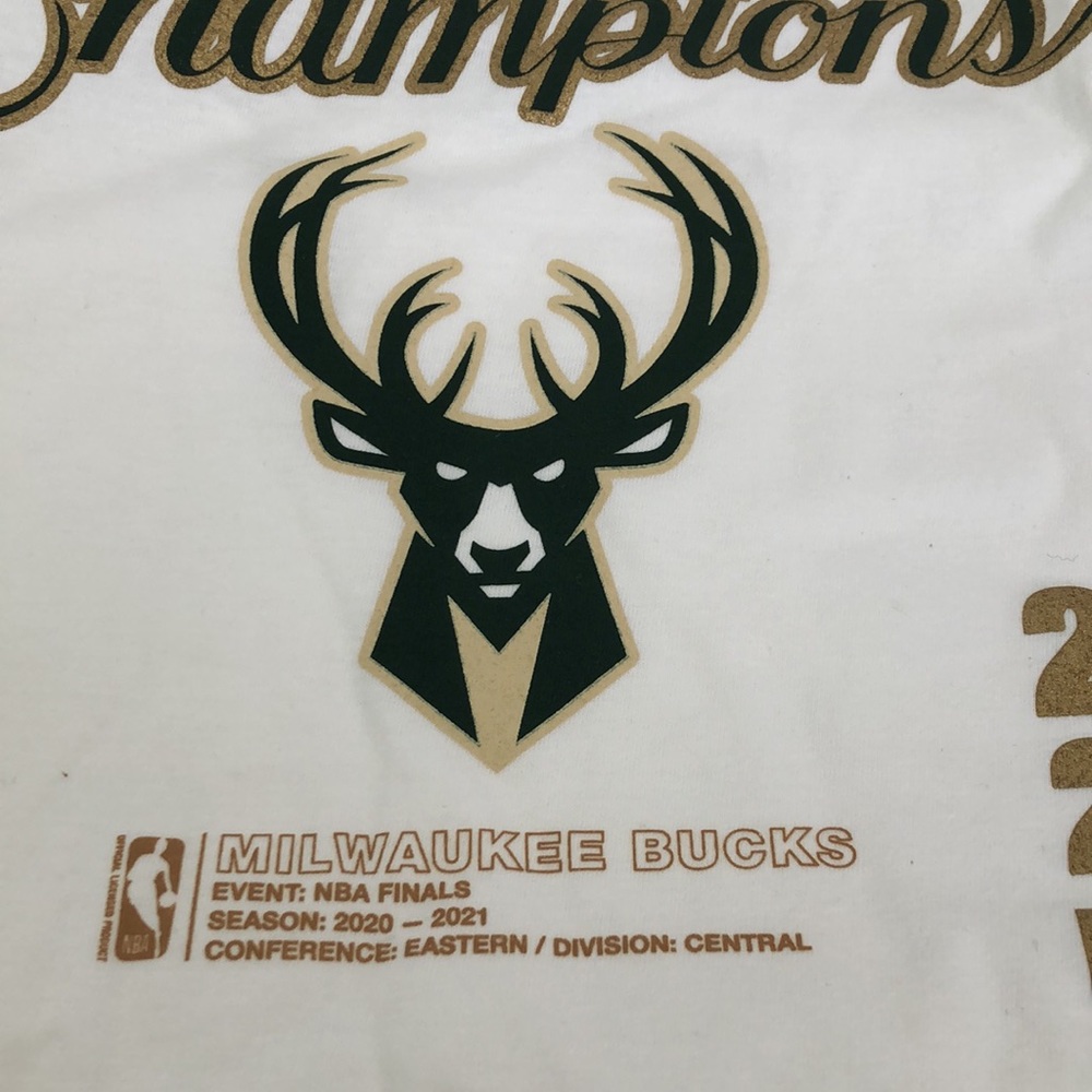 Milwaukee Bucks Nike 2021 NBA Finals T-Shirt - Picture 3 of 5